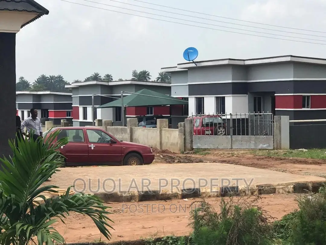 3bdrm Bungalow in Treasure Island, Obafemi-Owode for sale