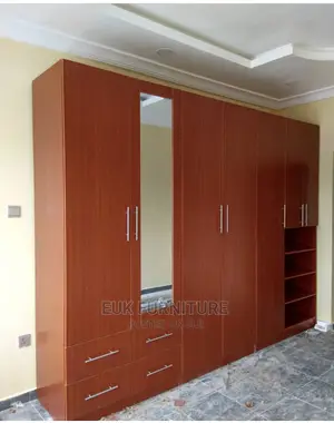 Unique 10ft by 8 Wardrobe With Mirror