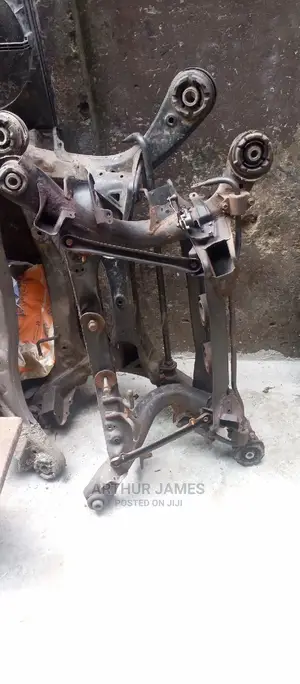 Back Beam Lexus I S 250 and Lexus GS 350 2008