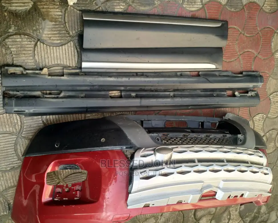 Range Rover Evogue 2013 Front Bumper