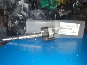 Original BMW 5.0 Injection Nozzle