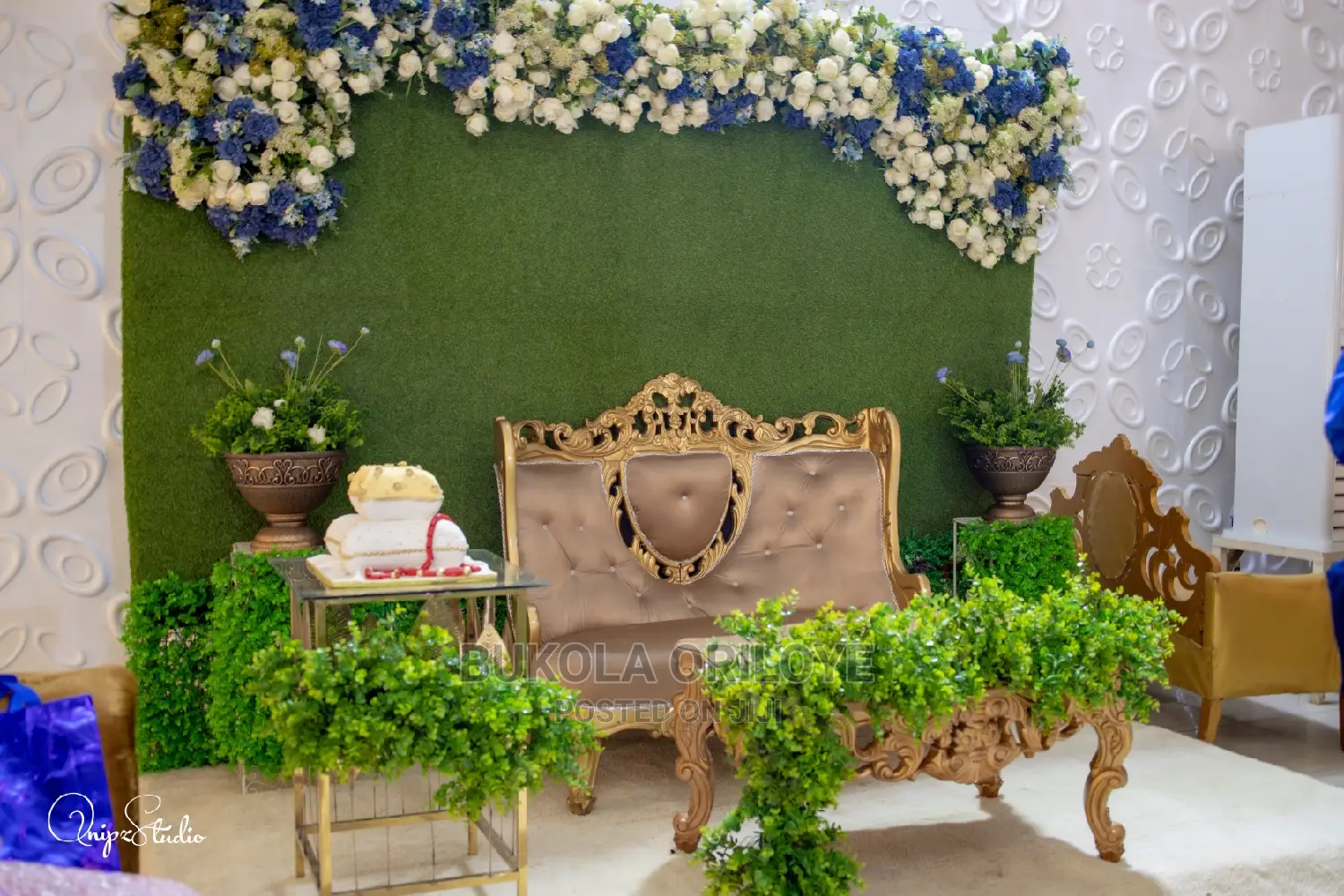 Traditional Wedding Decor