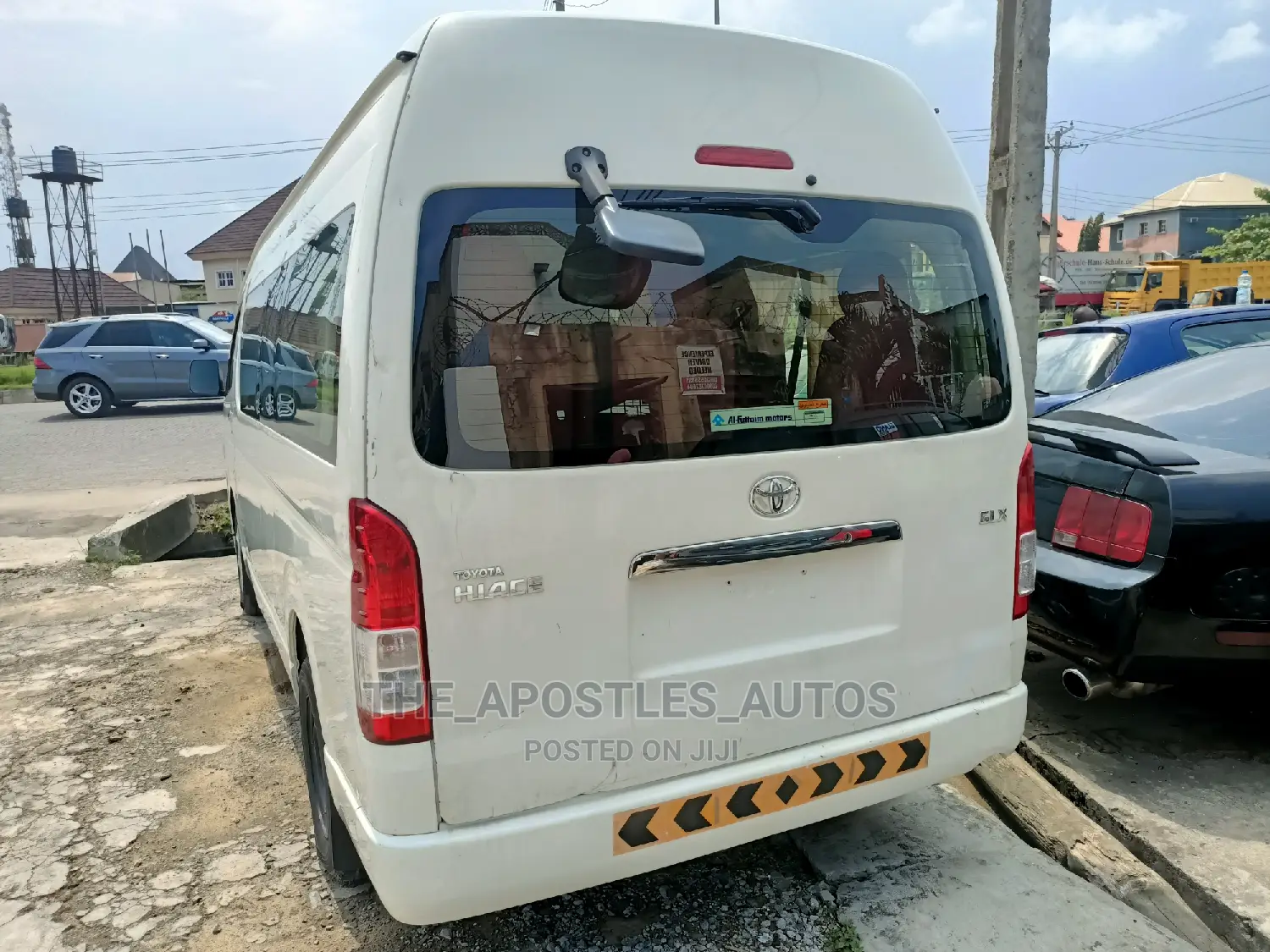 Toyota HiAce 2017 White