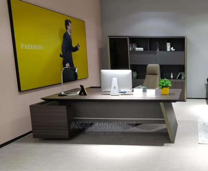 Unique Executive Table 2meters