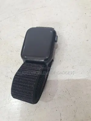 Extra Mint Yankee Used Apple Watch Series 6 44mm