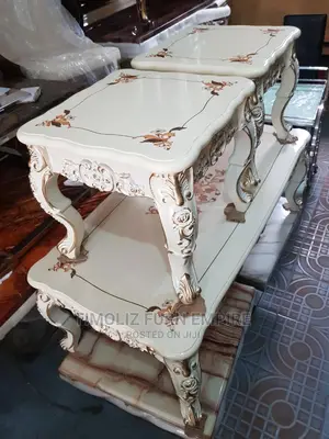 Classic Royal Centre Table With Two Side Stools