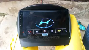 Hyundai Ix35 Tucson Android/Reverse Camera
