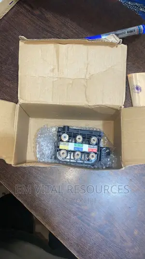 Mercedes Benz Air Valve for GLE W166, W164