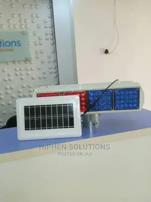 High Strength LED Solar Strobe Flashlight