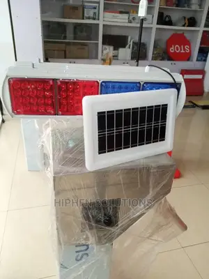Strong and Active LED Solar Strobe Flashlight