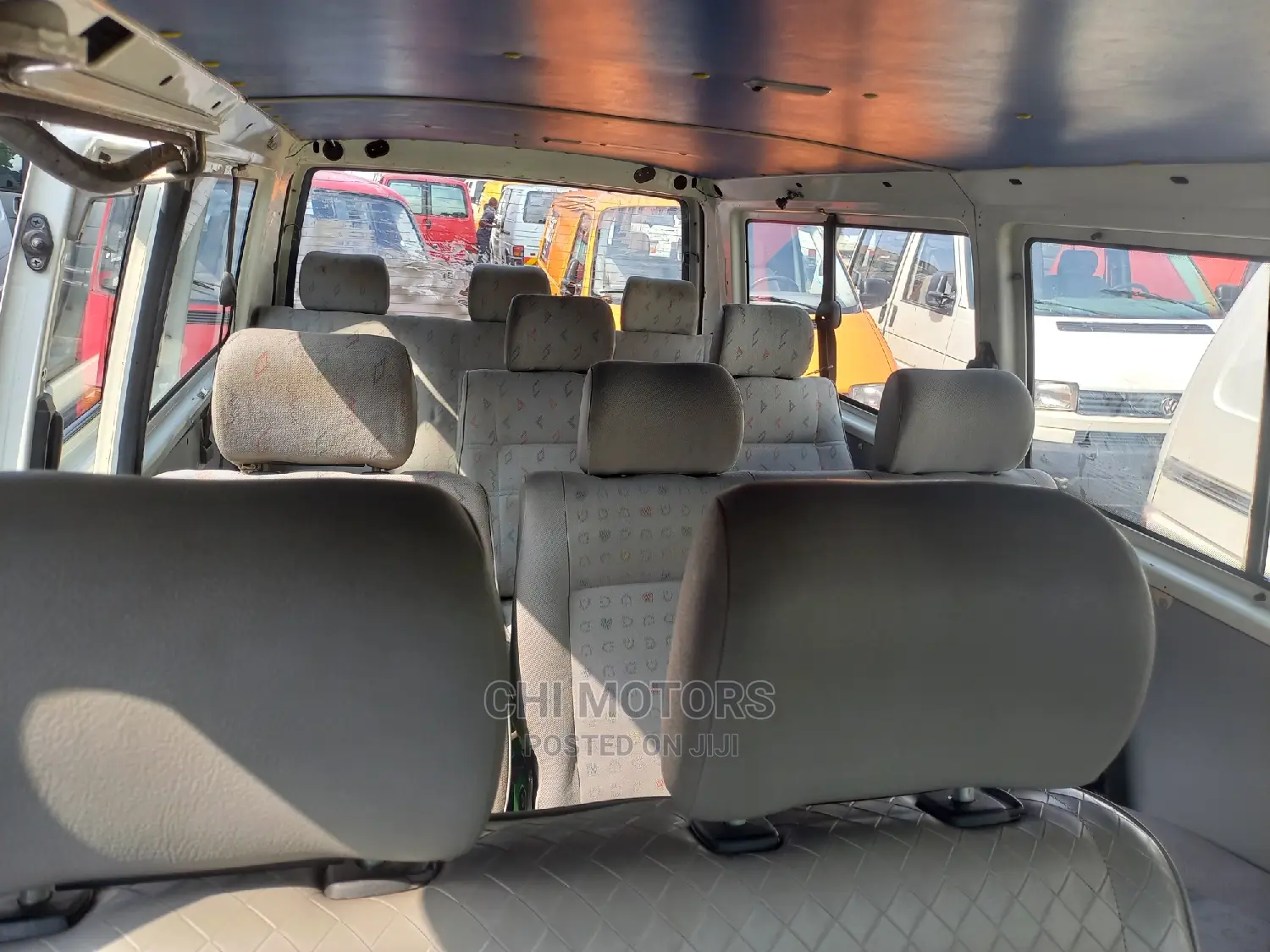 Volkswagen Transporter 2002 White