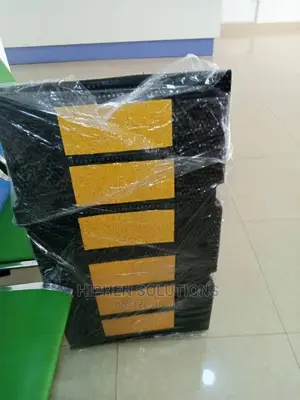 Rubber Speed Hump 90*50*5cm