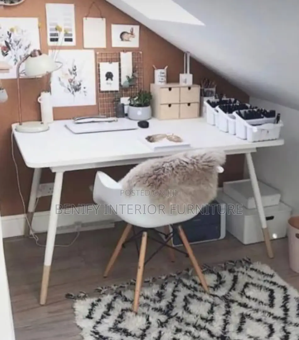 Reading Table and Chair
