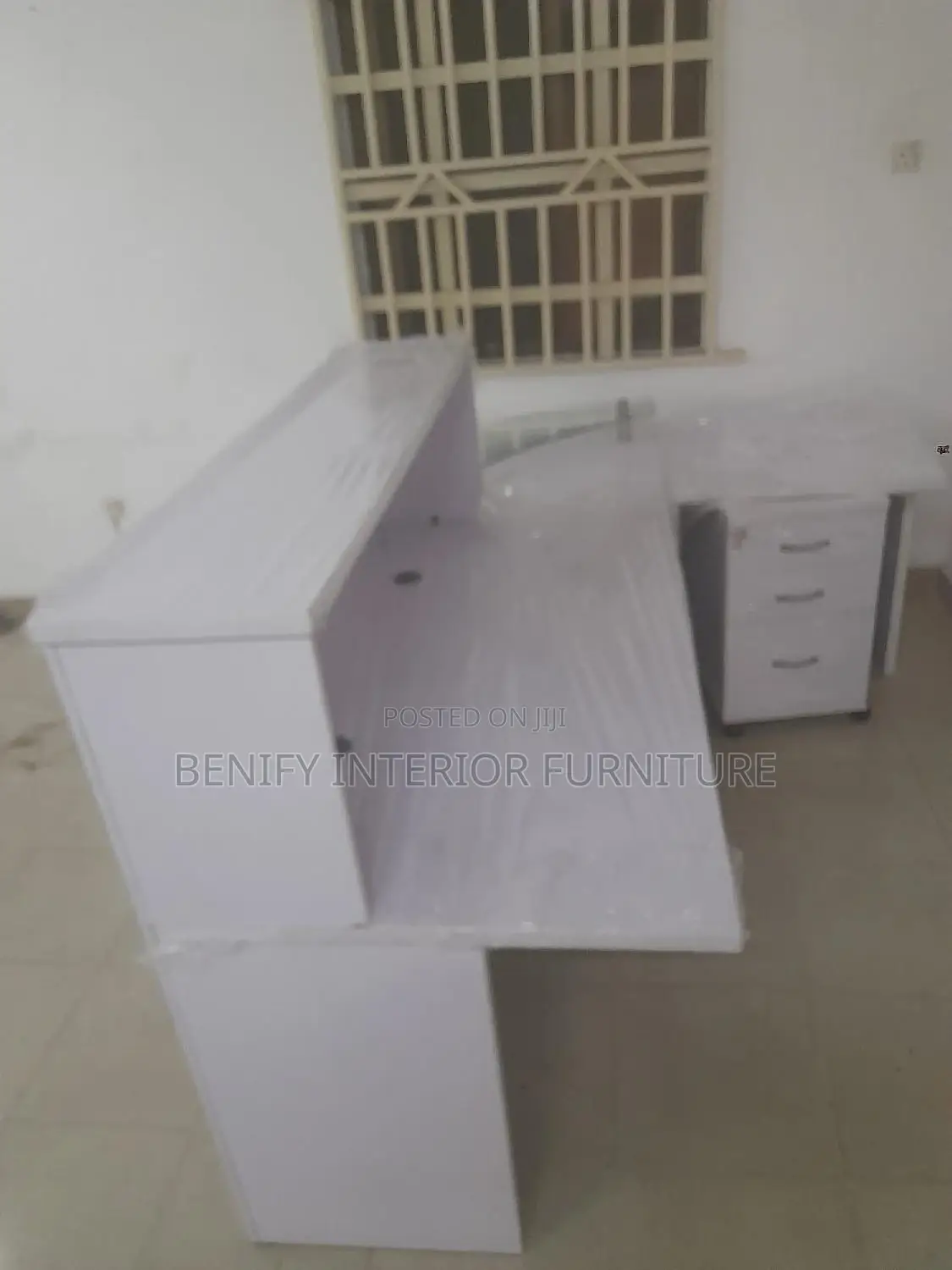 Big Size Receptionist Table