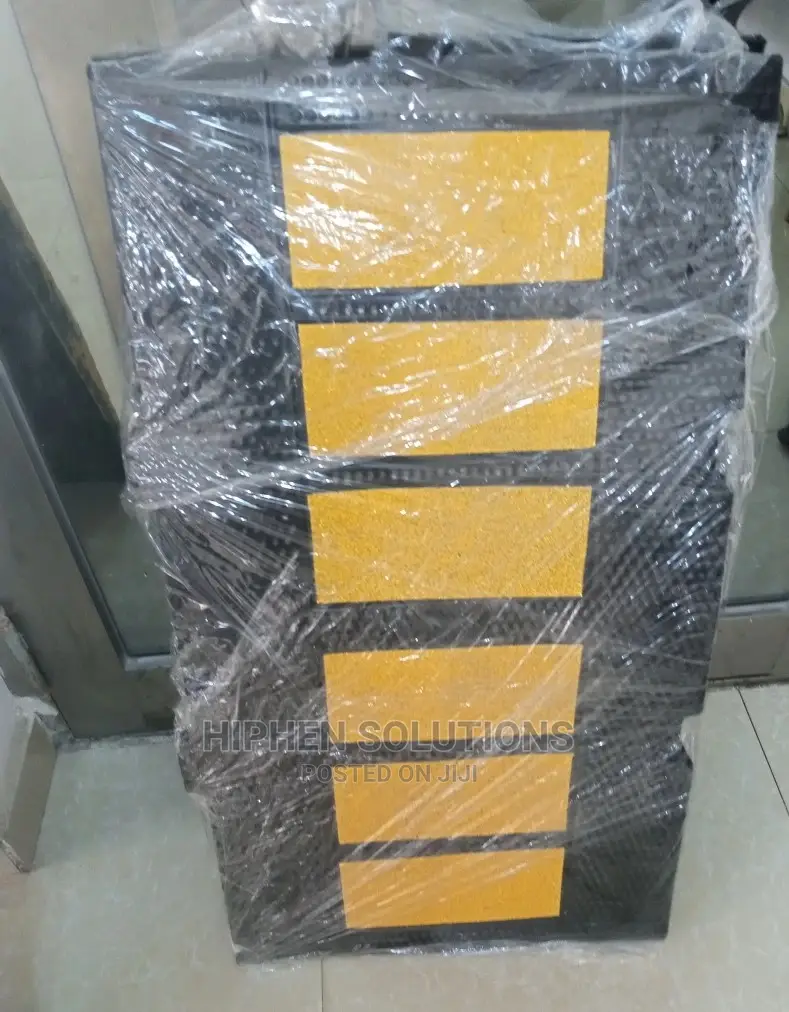 Top Security Rubber Speed Hump
