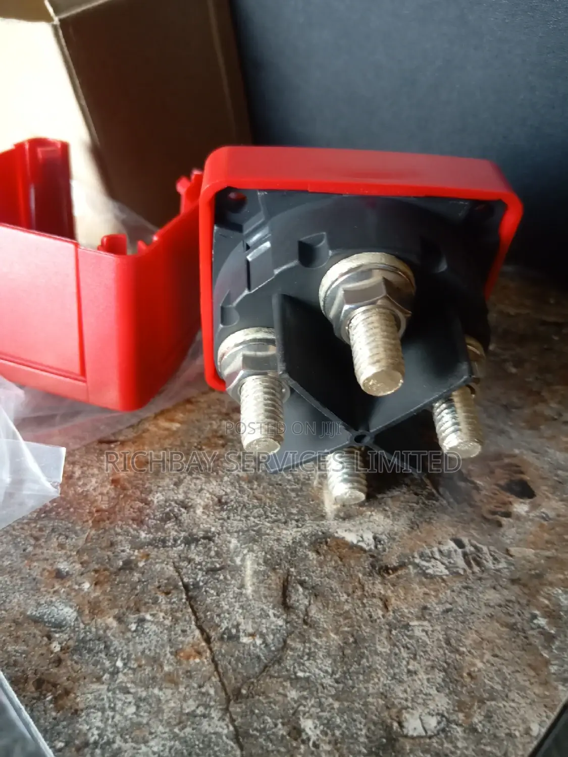 3 Pole and 4 Pole Heavy Duty Battery Cutoff Switch