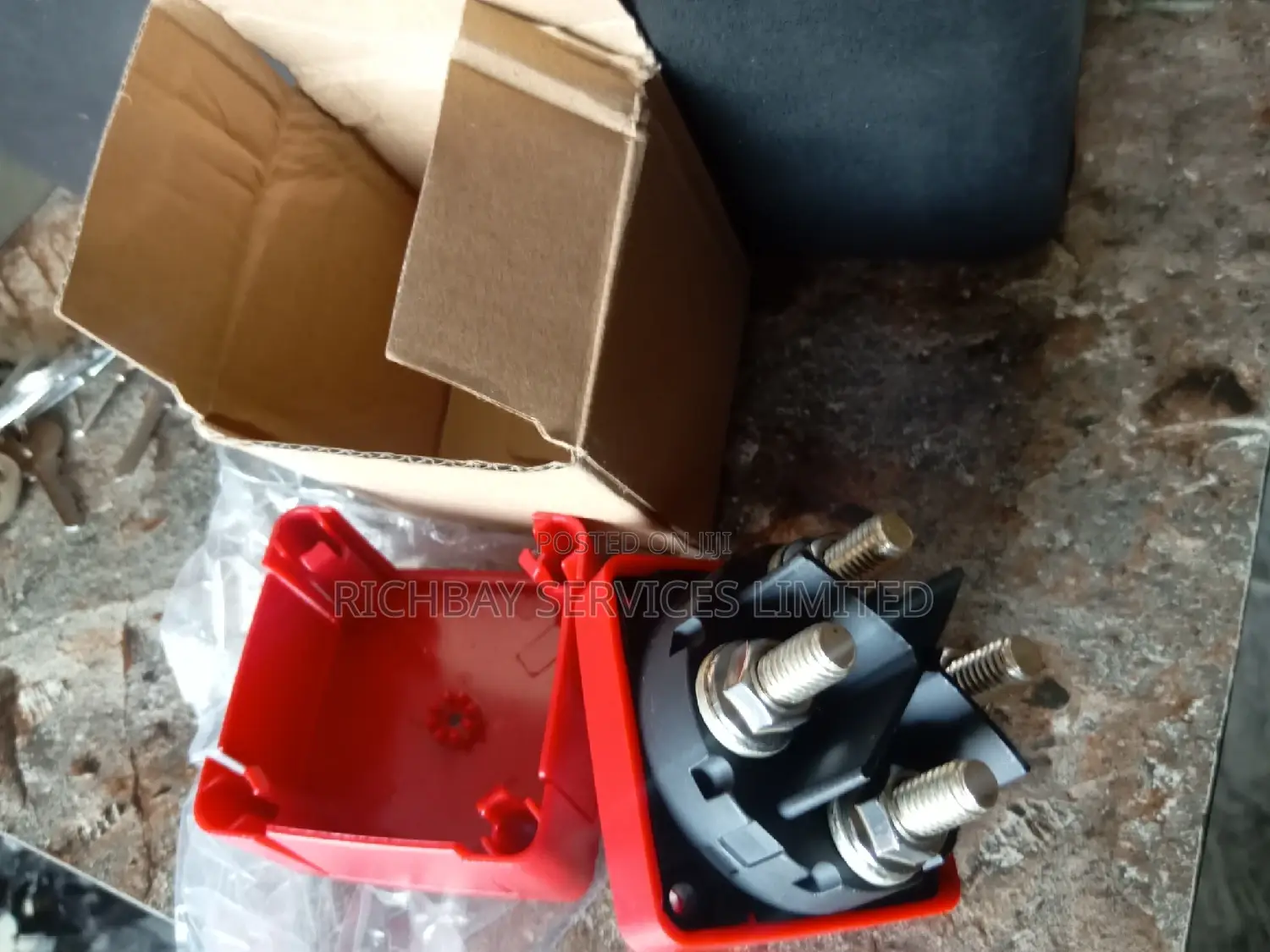 3 Pole and 4 Pole Heavy Duty Battery Cutoff Switch