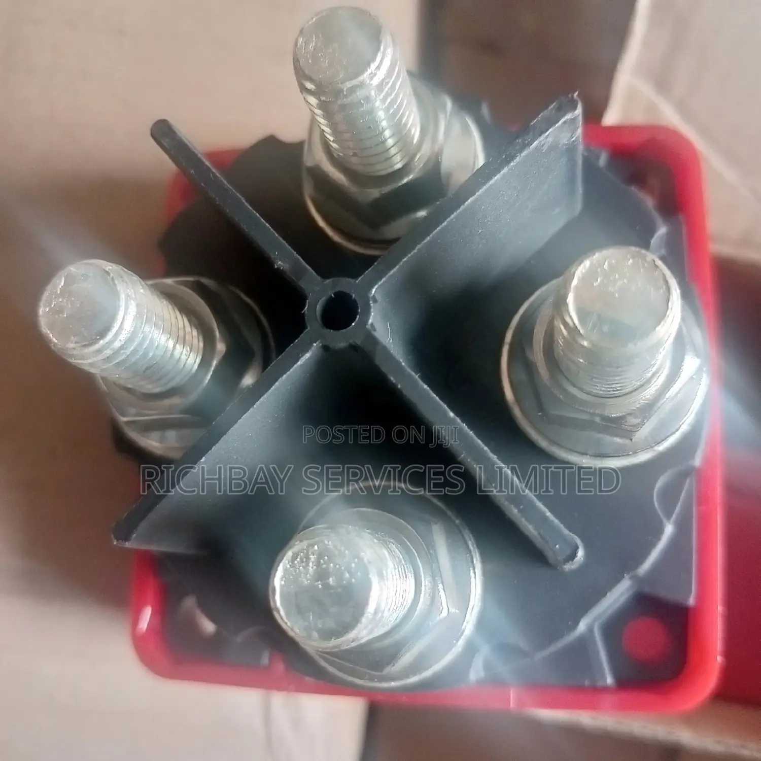 3 Pole and 4 Pole Heavy Duty Battery Cutoff Switch