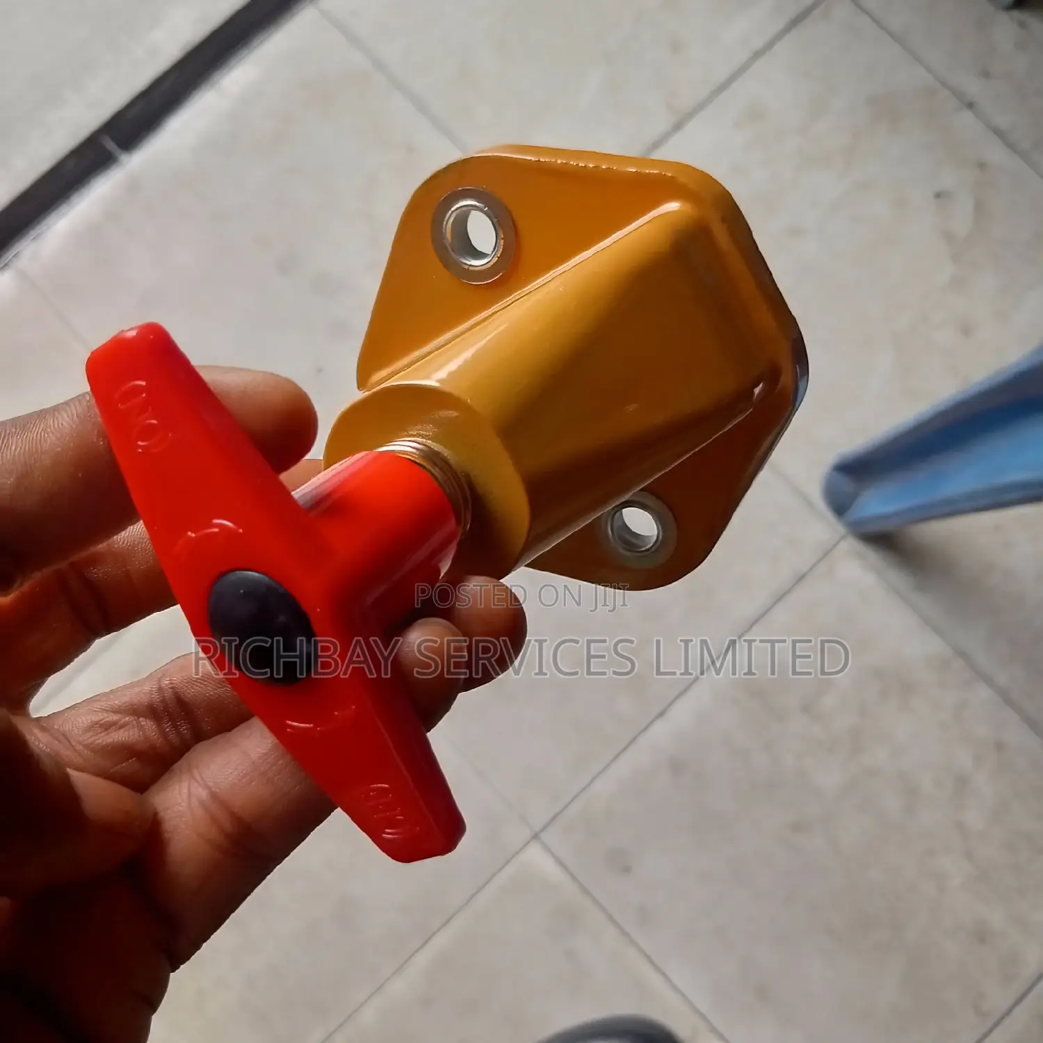 3 Pole and 4 Pole Heavy Duty Battery Cutoff Switch