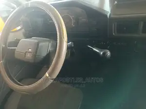 Mitsubishi L300 2002 White
