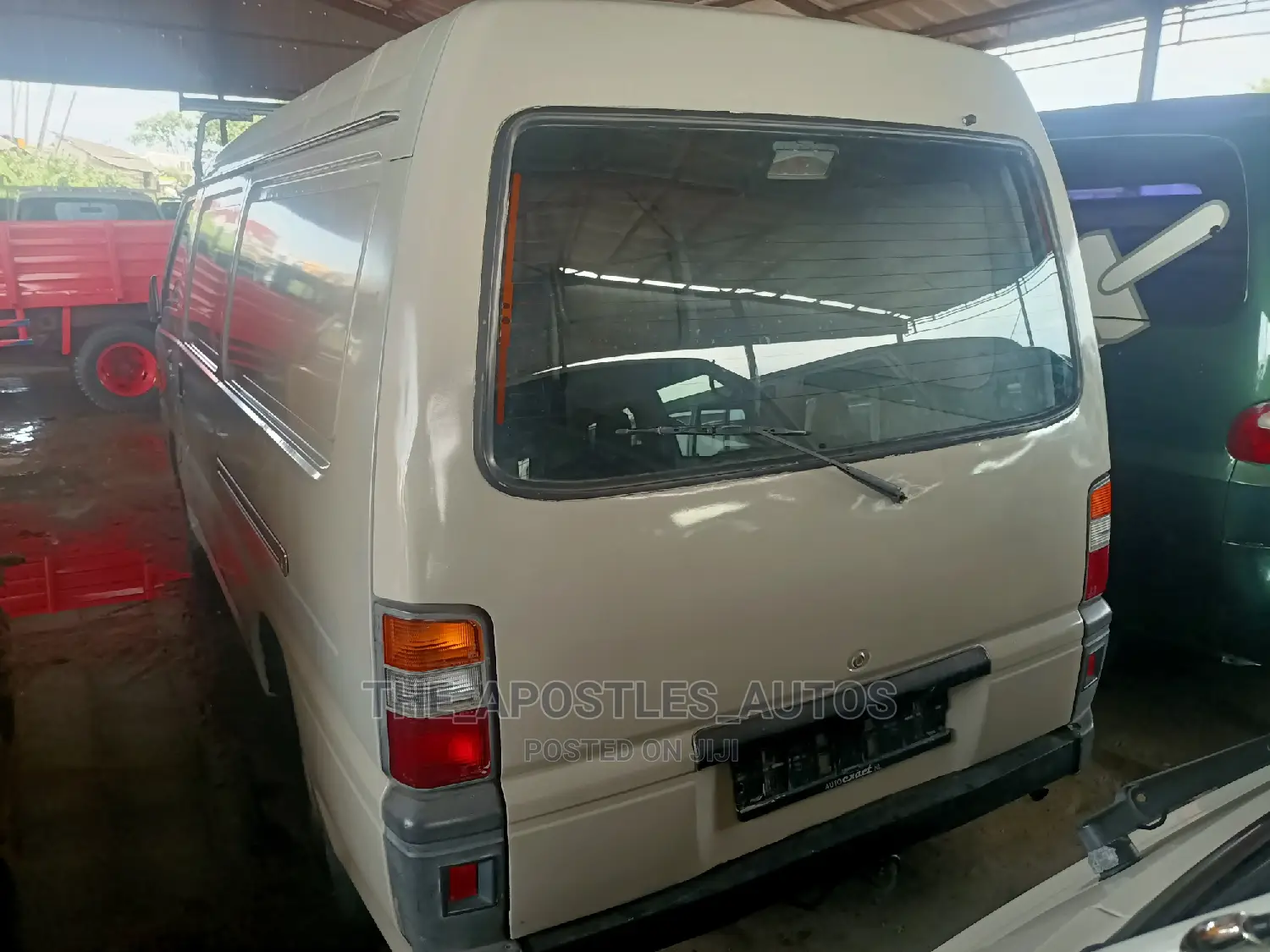 Mitsubishi L300 2002 White