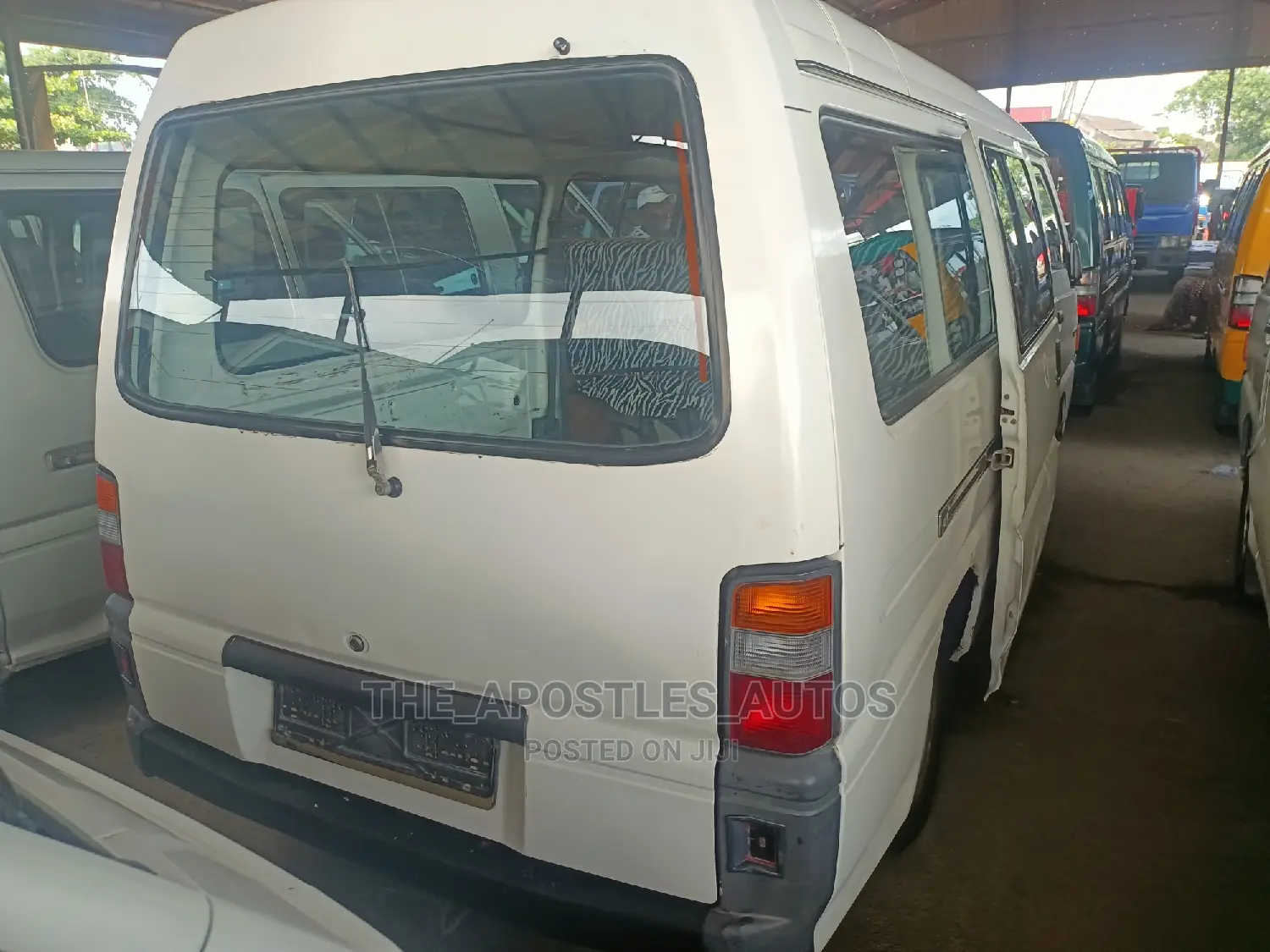 Mitsubishi L300 2003 White