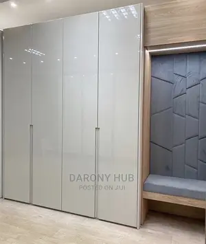 Bespoke Wardrobes With Illumination