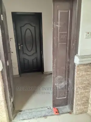 3bdrm Block of Flats in Lekki Phase1 for rent