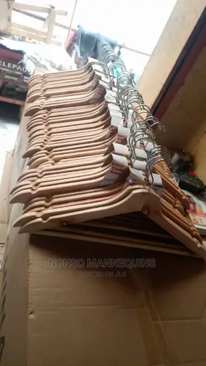 High Quality Wooden Clothes Hangers