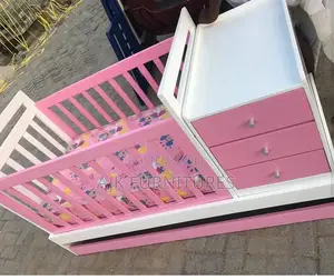 Exquisite Baby Crib