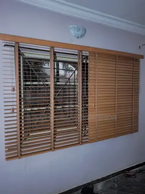 High Quality Wooden Blind
