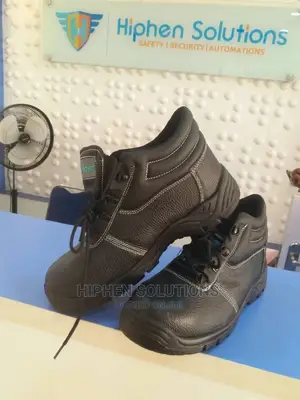 Cut and Puncture Resistance Safety Shoes