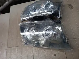 Toyota Avensis 2005 Model Headlamp