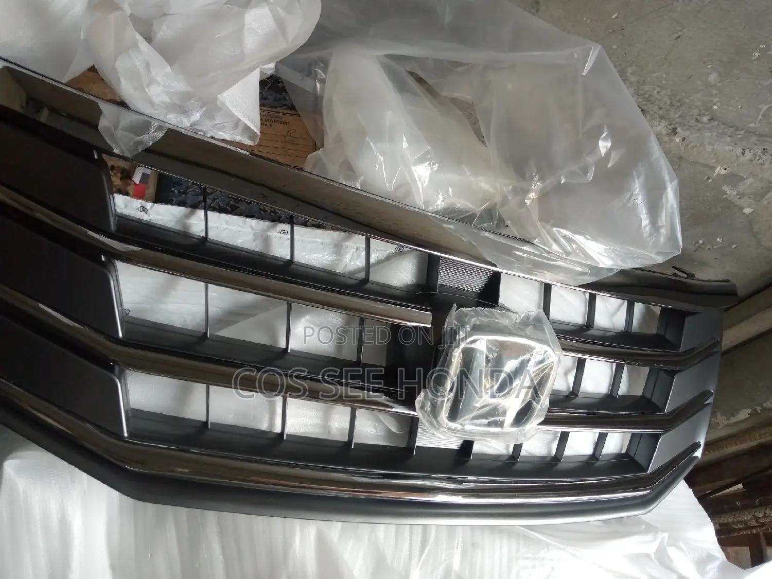 Front Grille Crosstoure 2010