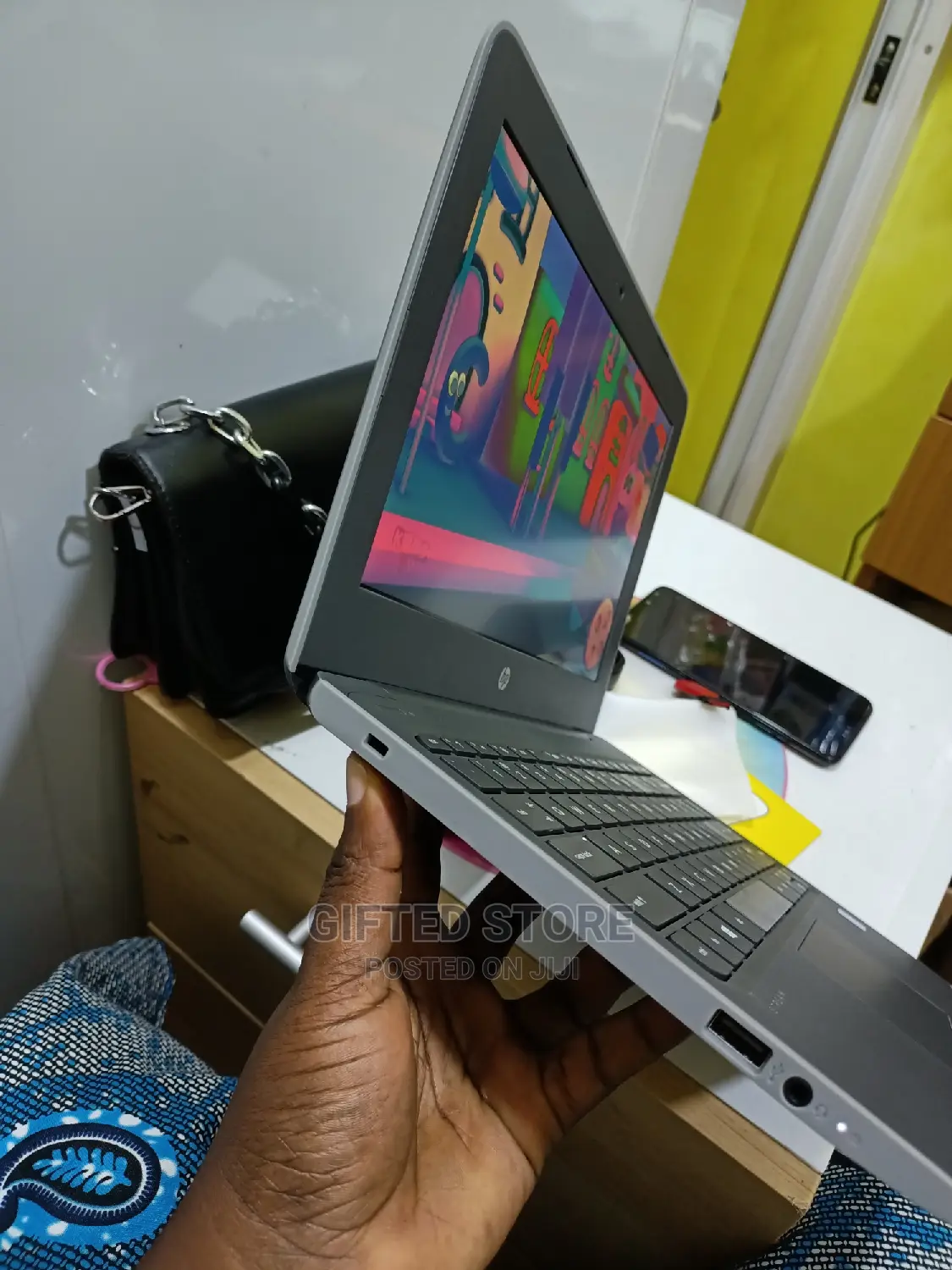 Laptop HP Stream 11 Pro G4 EE 4GB Intel Celeron SSD 60GB