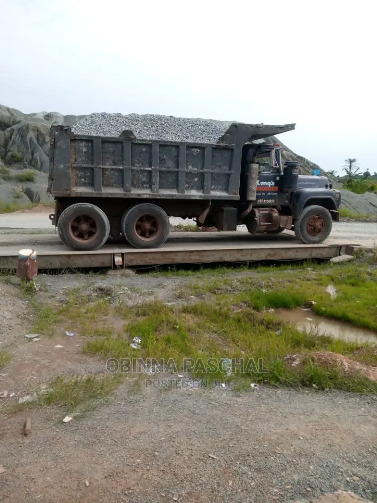 Chippings and Stones