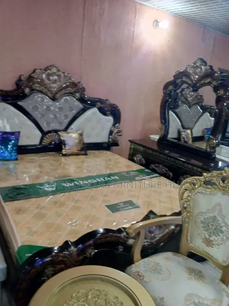 Unique Royal Bed