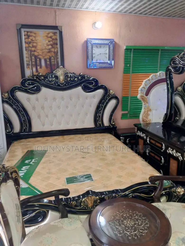 Unique Royal Bed