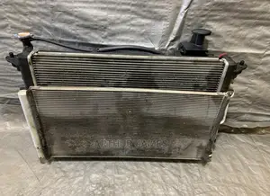 Complete Radiator Hyundai Genesis 2012