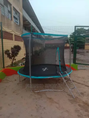 Trampoline 10ft