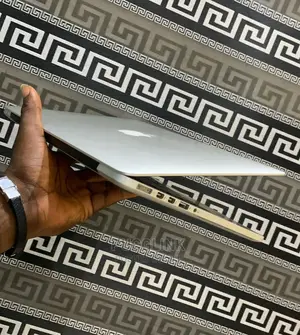 Laptop Apple MacBook Pro 2015 8GB Intel Core I5 SSD 128GB