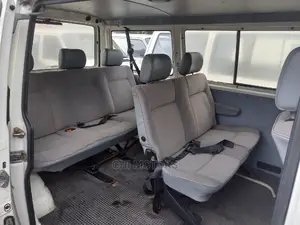 Volkswagen Transporter 2005 White