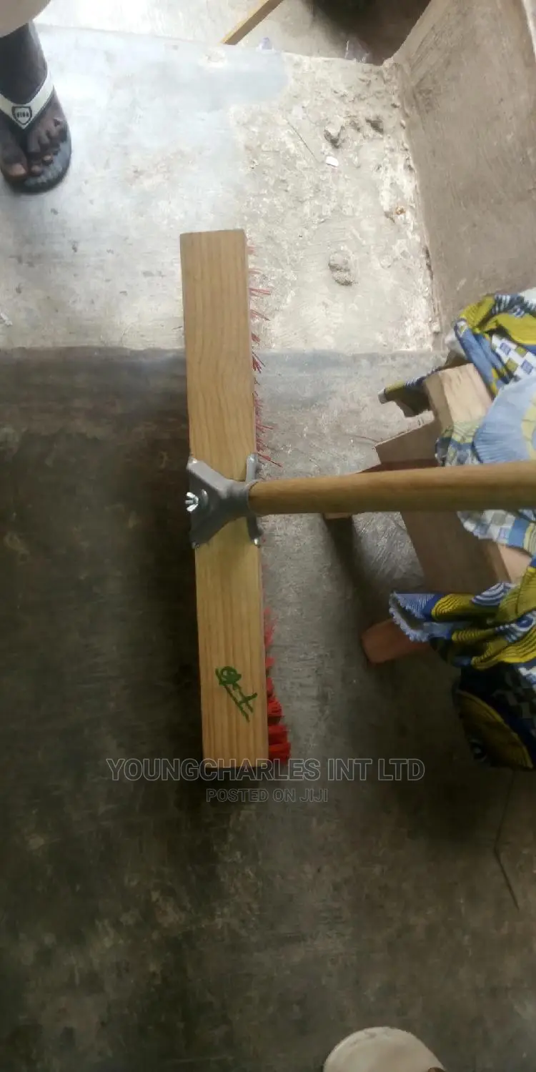 Hard Brush.