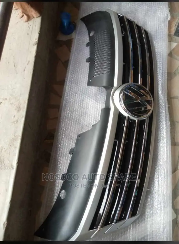 Front Grill Passat Cc 2013